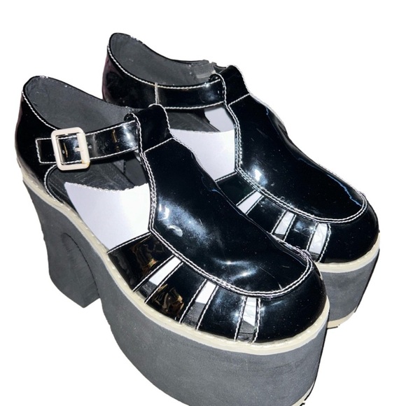 Current Mood~After School Hellraiser Patent Mary Janes~9 - Picture 3 of 15